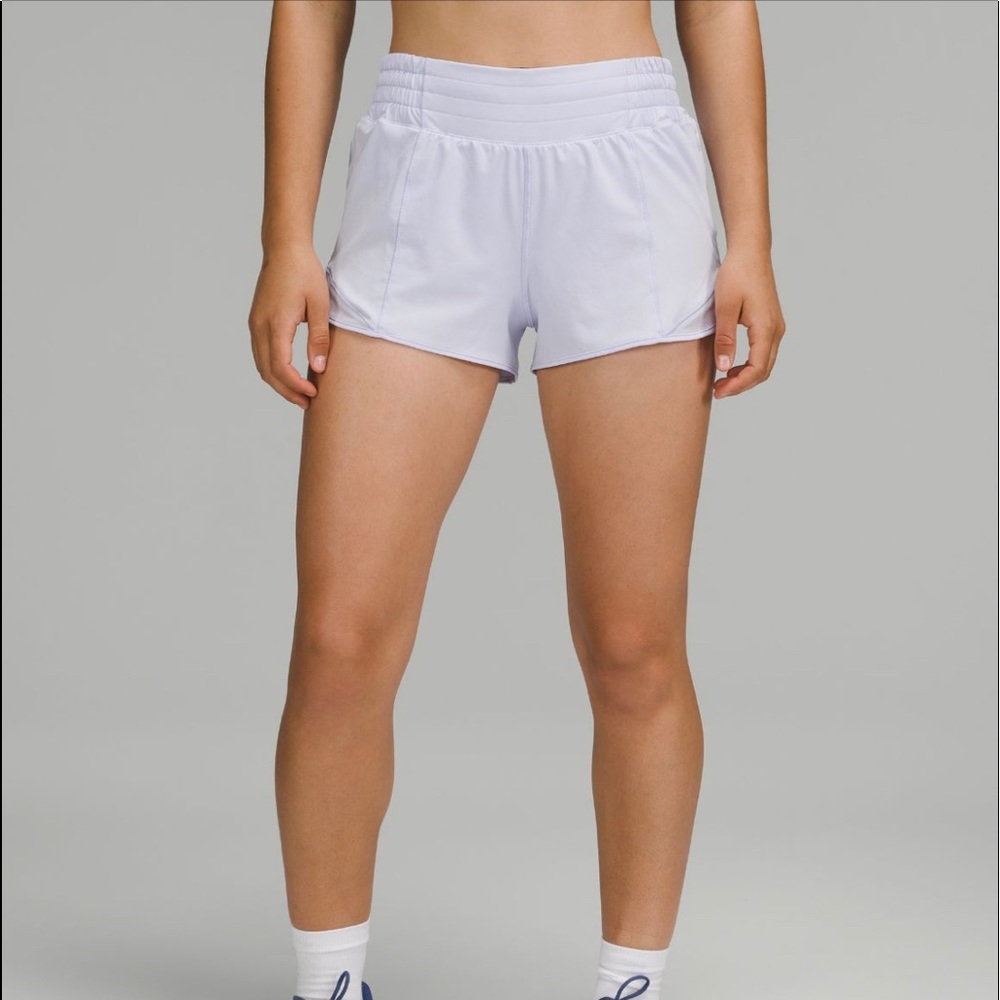 Lululemon high rise hotty hots 2.5”